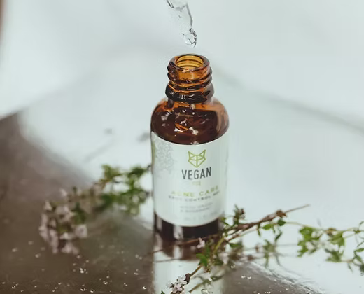 Gel anti-acné localisé