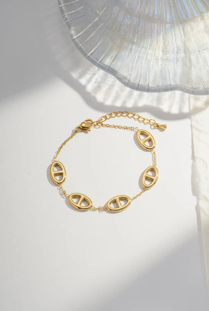 Bracelet design Ovale Dorée en acier